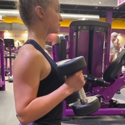 15 years old Fitness girl Sara Biceps workout