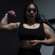 18 years old Powerlifter Emily Workout muscles