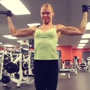 18 years old Fitness girl Ellyssa Workout muscles