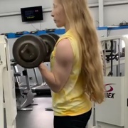 17 years old Powerlifter Claire Biceps workout