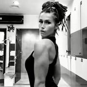 19 years old Fitness girl Katrin Posing