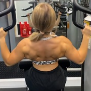 17 years old Fitness girl Melisa Back workout