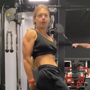 18 years old Fitness girl Fabienne Flexing triceps