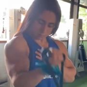 18 years old Fitness girl Rosario Biceps workout