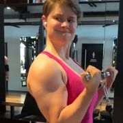 19 years old Fitness girls Patricia Biceps workout