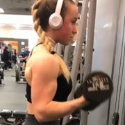 16 years old Crossfit Natasha Biceps workout