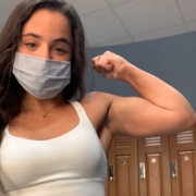 17 years old Fitness girl Hannah Biceps