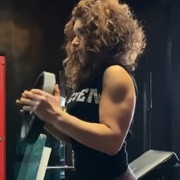 19 years old Fitness girl Serena Workout muscles