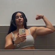 19 years old Fitness girls Erika Flexing muscles