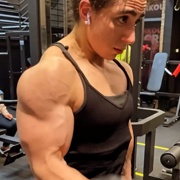 19 years old Fitness girl Rosario Biceps curls