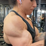 19 years old Fitness girl Rosario Biceps curls